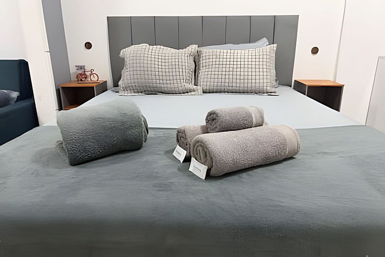 VISTA MAR | Cama King | Poucos Passos da Praia